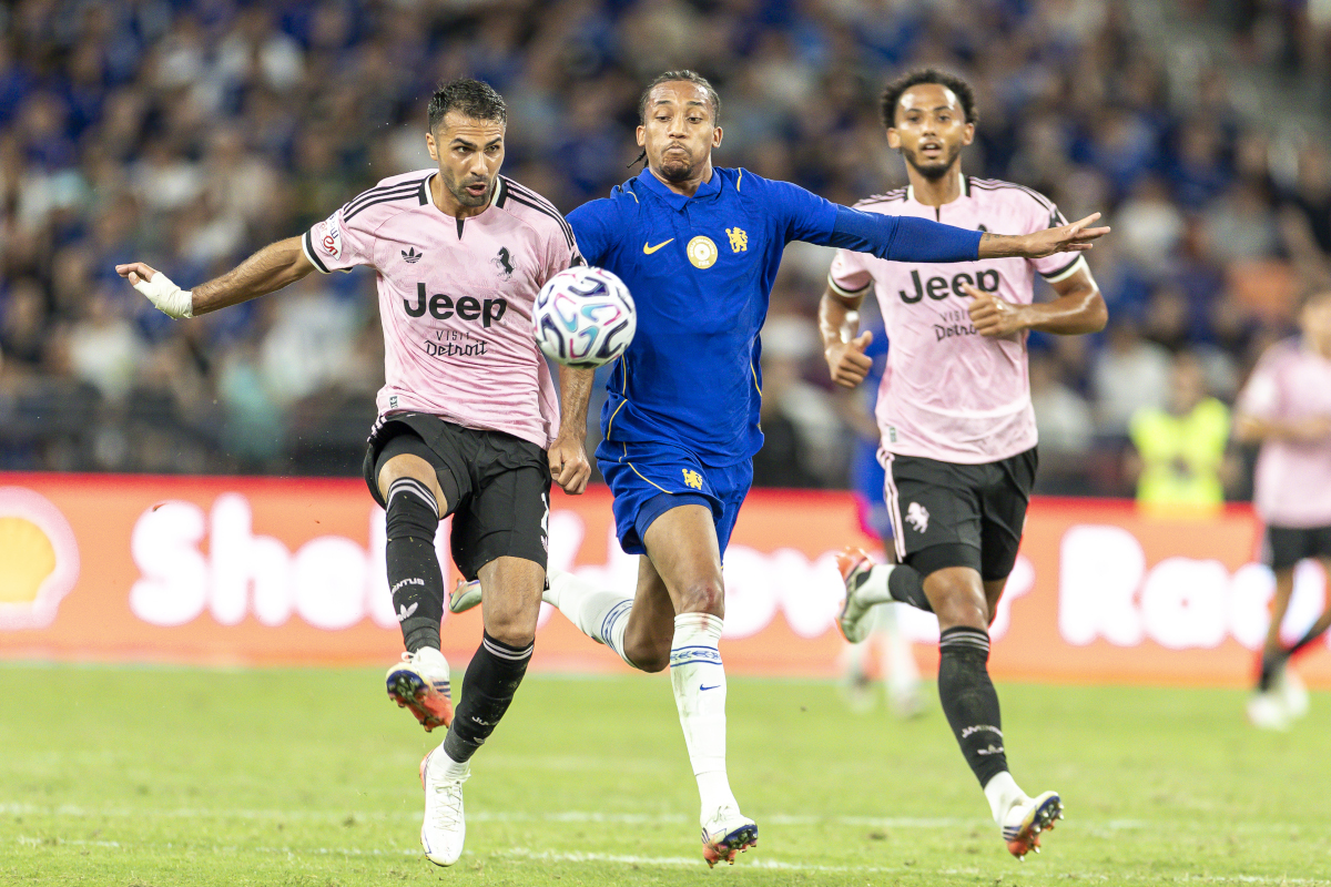 HONG KONG, CHINA - AUGUST 5: Zeki Çelik of Juventus FC (L) and Joao Pedro of Chelsea FC (C) compete for the ball during the Chelsea v Juventus - Pre-Season Friendly at the Kai Tak Stadium on August 5, 2026 in Hong Kong, China. (Photo by Yu Chun Christopher Wong/Eurasia Sport Images/Getty Images)