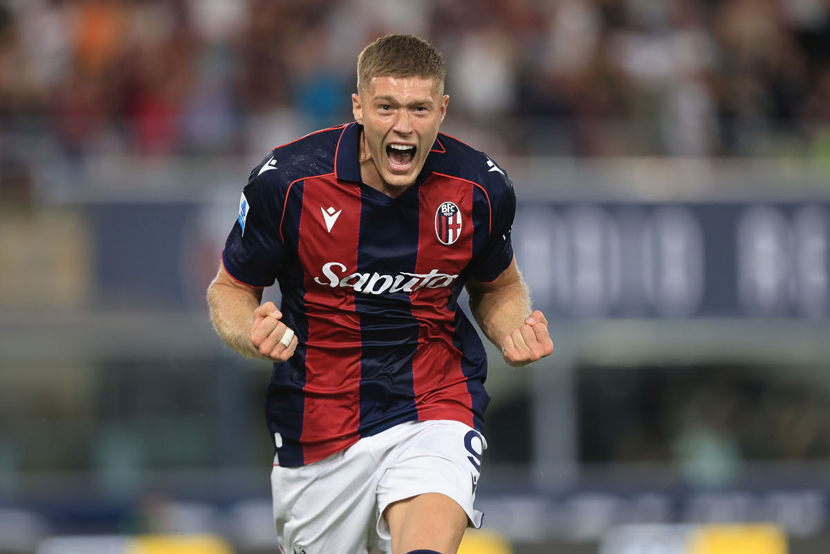 BOLOGNA, ITÁLIA - 06 DE SETEMBRO: Artem Tović do Bologna FC 1909 comemora a pontuação durante a partida da Série A entre Bologna FC e US Sassuolo no Stadio Renato Dal Ara em 6 de setembro de 2026 em Bolonha, Itália. (Foto de Gabriel Maltindi/Getty Images)