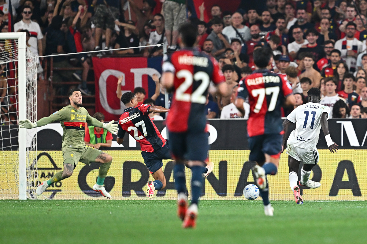 GENOA, ITALY - SEPTEMBER 04: Assane Diao of Como scores his team’s fourth goal during the Serie A match between Genoa CFC and Como 1907 at Stadio Luigi Ferraris on September 04, 2026 in Genoa, Italy. (Photo by Simone Arveda/Getty Images)