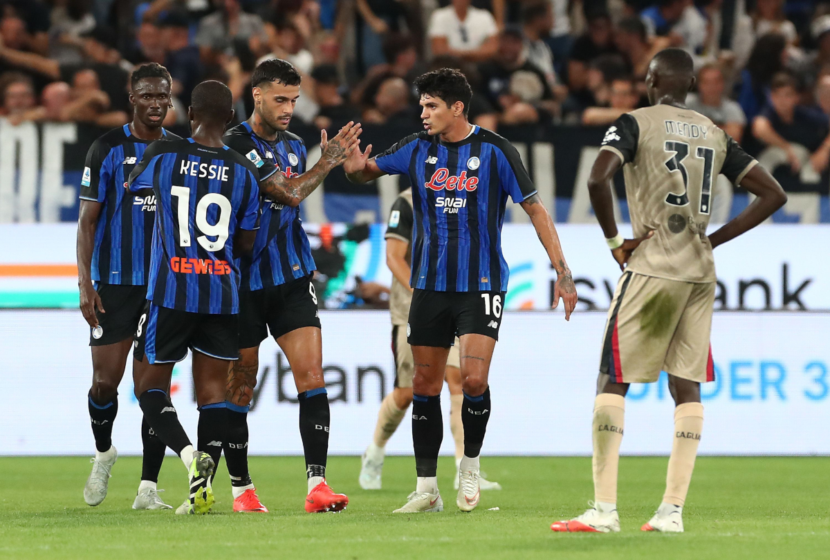 BERGAMO, ITALY - SEPTEMBER 12: Gianluca Scamacca of Atalanta BC celebrates with his team-mates after scoring their team's first goalduring the Serie A match between Atalanta BC and Parma Calcio at Stadio Atleti Azzurri d'Italia on September 12, 2026 in Bergamo, Italy. (Photo by Marco Luzzani/Getty Images)