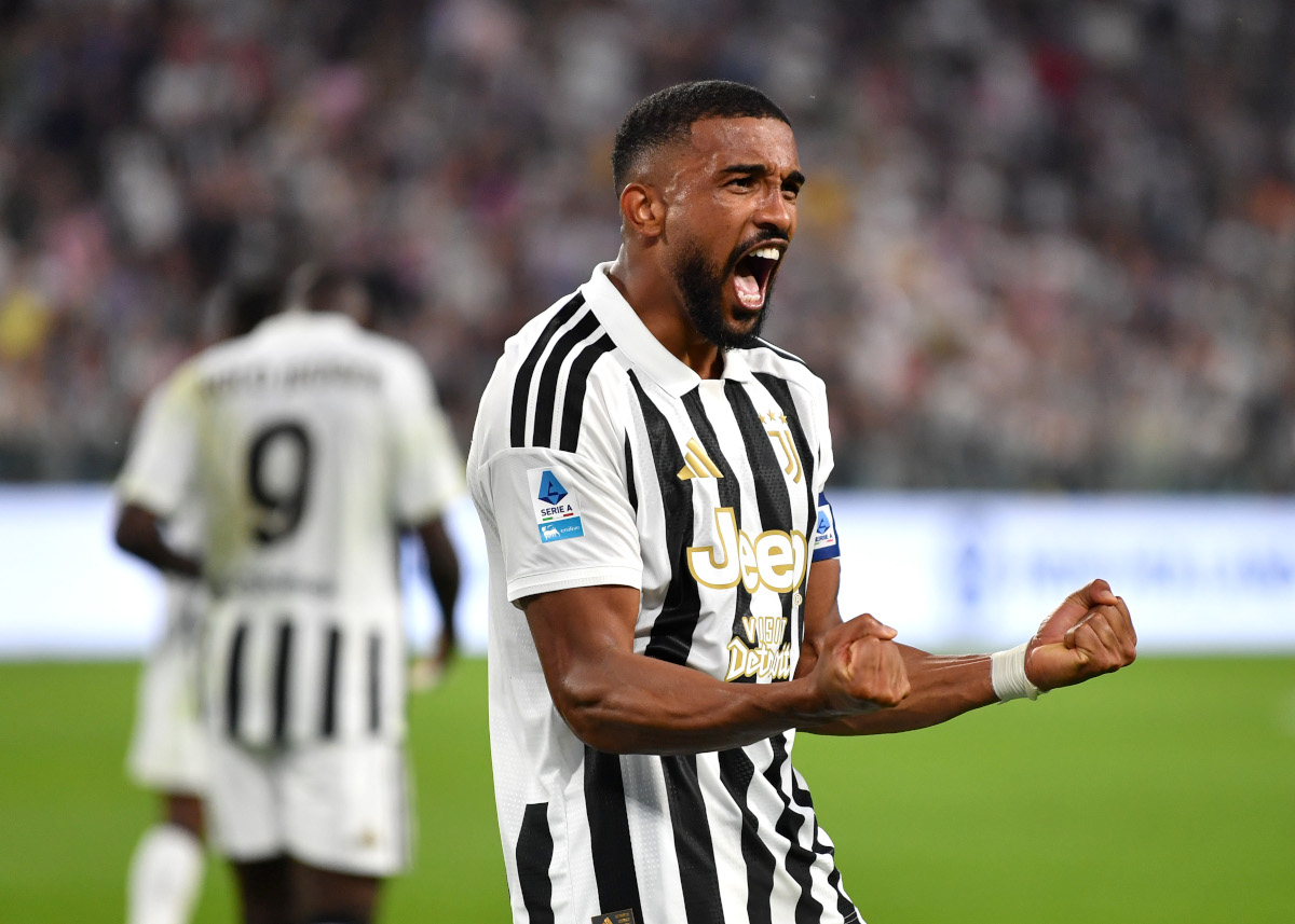 TURIM, ITÁLIA - 20 DE SETEMBRO: Bremer da Juventus comemora marcar o segundo gol de seu time durante a partida da Série A entre Juventus e Atalanta BC no Allianz Stadium em 20 de setembro de 2026 em Torino, Itália. (Foto de Valerio Pennicino/Getty Images)