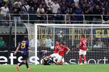 MILAN, ITALY - SEPTEMBER 05: Lautaro Martinez of Internazionale scores his team’s third goal during the Serie A match between FC Internazionale and SSC Napoli at Stadio Giuseppe Meazza on September 05, 2026 in Milan, Italy. (Photo by Marco Luzzani/Getty Images)