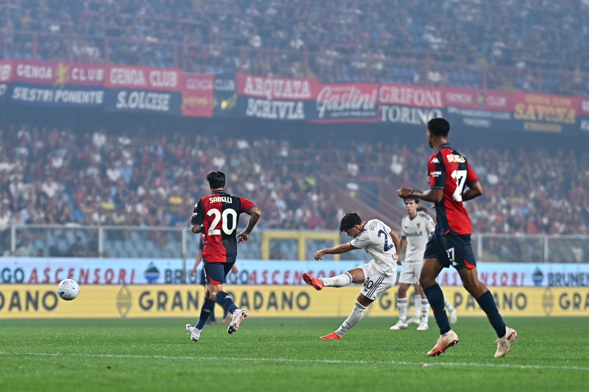 GENOA, ITALY - SEPTEMBER 04: Martin Baturina of Como scores his team’s first goal during the Serie A match between Genoa CFC and Como 1907 at Stadio Luigi Ferraris on September 04, 2026 in Genoa, Italy. (Photo by Simone Arveda/Getty Images)