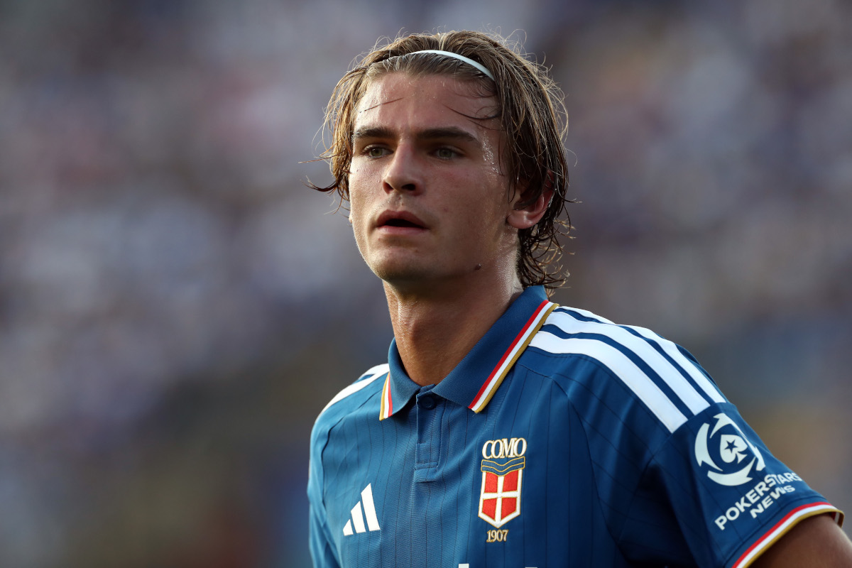 ITALY - SEPTEMBER 14: Nico Paz of Como 1907 looks on during the Serie A match between Como 1907 and Parma Calcio at Giuseppe Sinigaglia Stadium on September 14, 2026 in Italy. (Photo by Marco Luzzani/Getty Images)