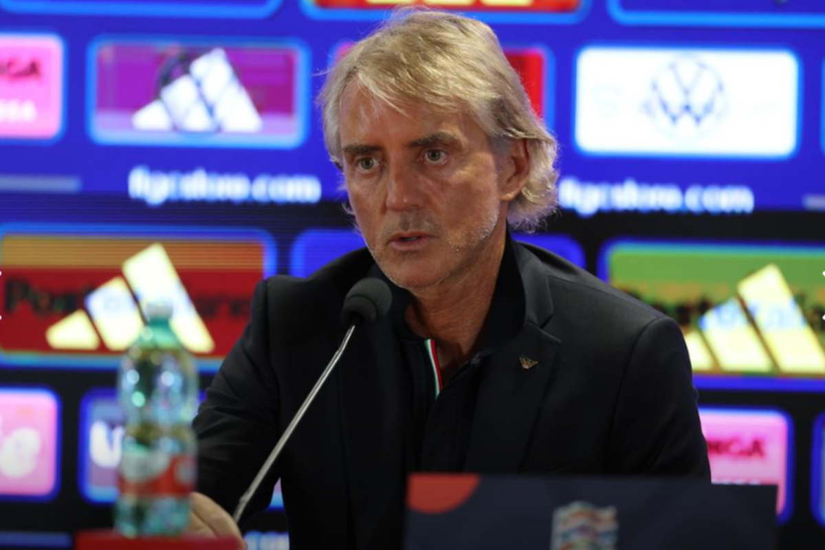 Roberto Mancini fala em entrevista coletiva antes da partida da Itália pela Liga das Nações contra a Bélgica (figc.it)