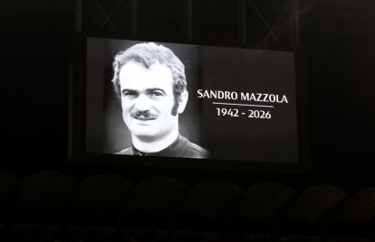 MILAN, ITALY - SEPTEMBER 20: A LED screen displays a tribute to former Italian football player Sandro Mazzola before the Serie A match between AC Milan and US Lecce at Stadio Giuseppe Meazza on September 20, 2026 in Milan, Italy. (Photo by Marco Luzzani/Getty Images)