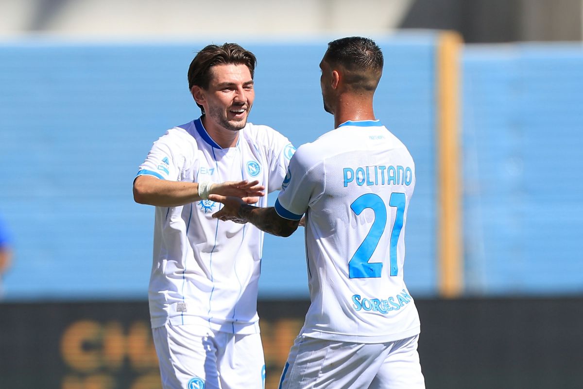 FLORENÇA, ITÁLIA - 20 DE SETEMBRO: Billy Gilmore do SSC Napoli comemora marcar um gol durante a partida da Série A entre ACF Fiorentina e SSC Napoli no Stadio Artemio Franchi em 20 de setembro de 2026 em Florença, Itália. (Foto de Gabriele Maltinti/Getty Images)