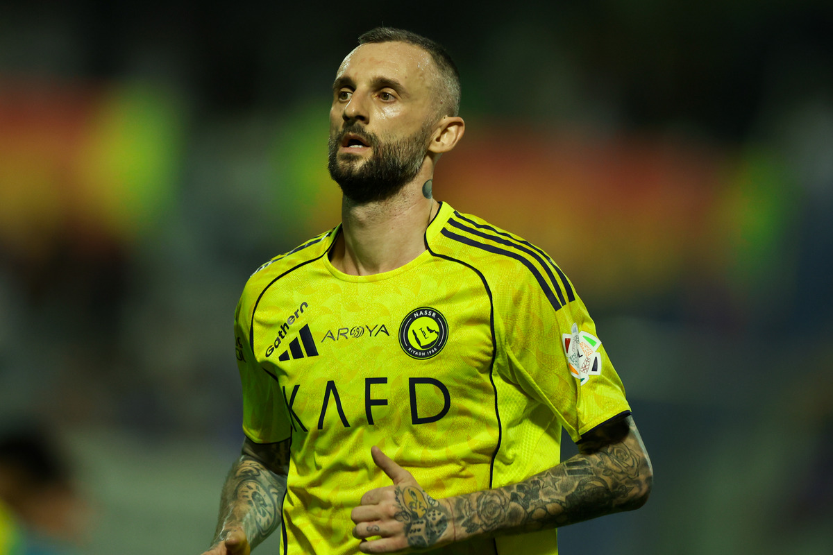 AL DAMMAM, SAUDI ARABIA - MAY 3: Marcelo Brozovic of Al Nassr looks on during the Saudi pro league match between Al Qadsiah and Al Nassr at Prince Mohamed bin Fahd Stadium on May 3, 2026 in Al Dammam, Saudi Arabia. (Photo by Yasser Bakhsh/Getty Images)