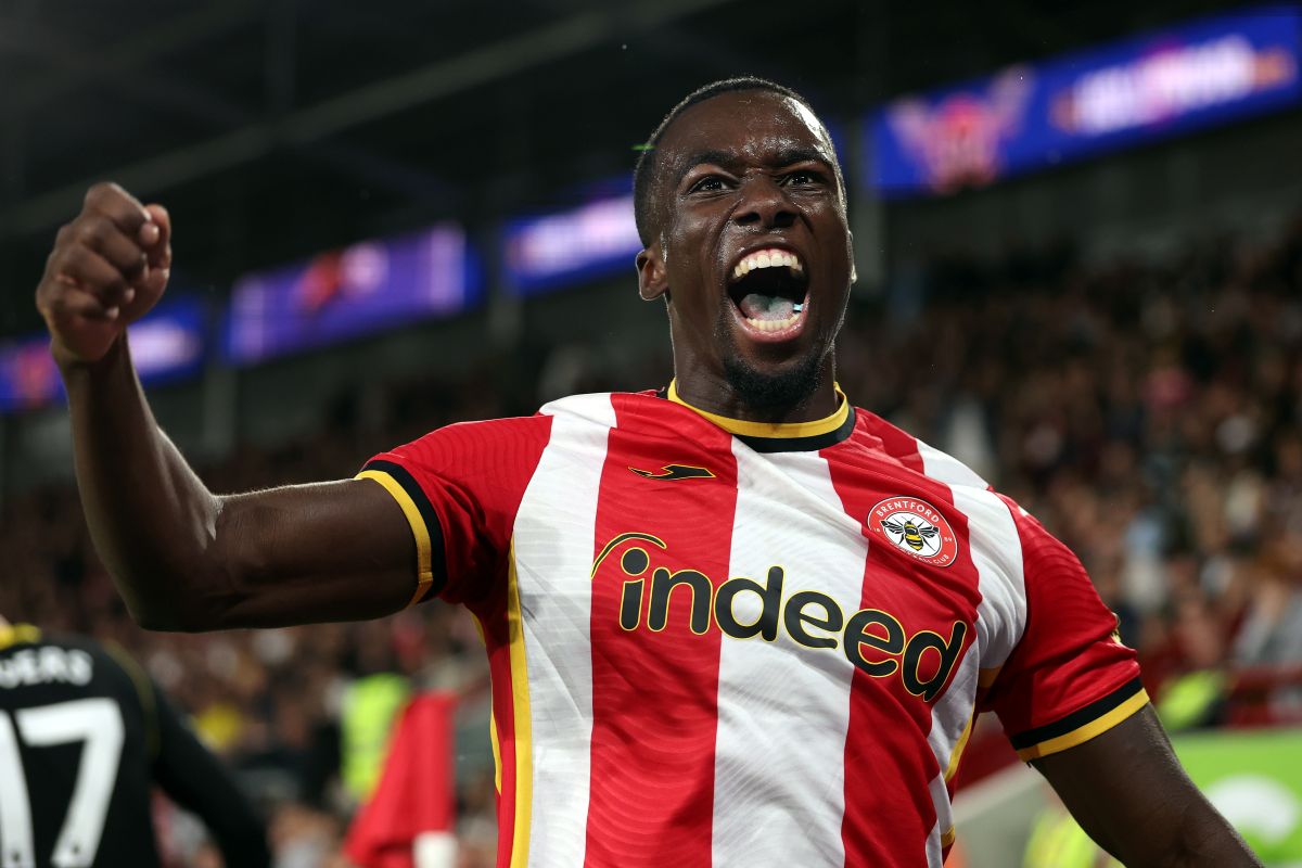BRENTFORD, INGLATERRA - 18 DE SETEMBRO: Michael Guyot de Brentford reage durante a partida da Premier League 2026/27 entre Brentford e Chelsea FC no Gtech Community Stadium em 18 de setembro de 2026 em Brentford, Inglaterra. (Foto de Ryan Pearce/Getty Images)