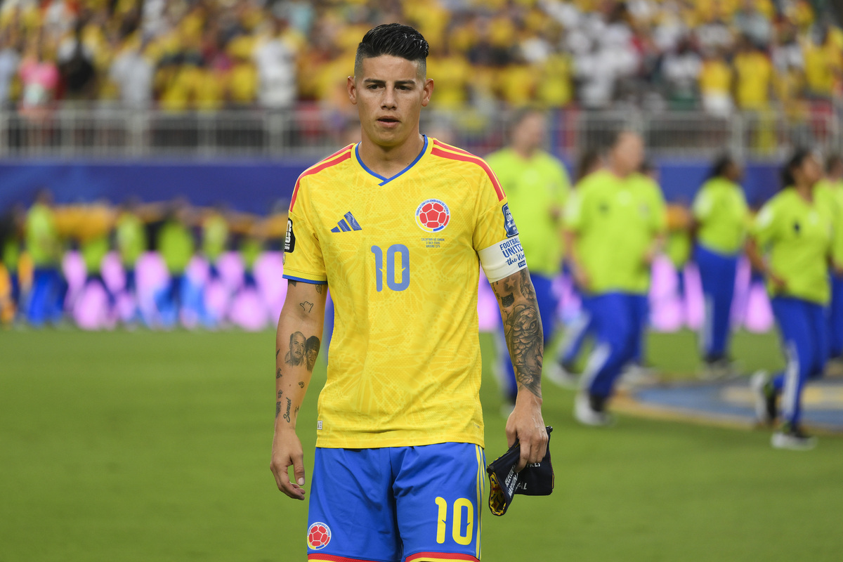 KANSAS CITY, MISSOURI - 03 DE JULHO: James Rodriguez nº 10 da Colômbia durante a partida das oitavas de final da Copa do Mundo FIFA 2026 entre Colômbia e Gana em 03 de julho de 2026 no Kansas City Stadium em Kansas City, Missouri. (Foto de David Ramos/Getty Images)
