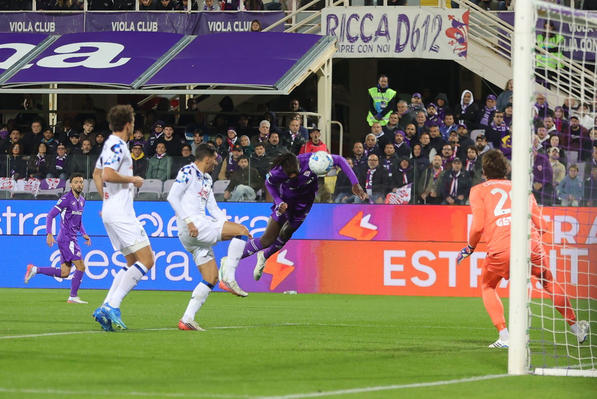 تعادل مثير بين فيورنتينا وأتالانتا في الدوري الإيطالي
