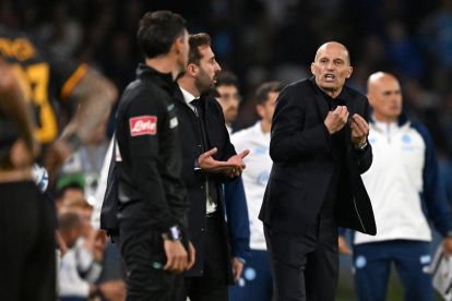 NAPLES, ITALY - OCTOBER 24: Massimiliano Allegri, SSC Napoli head coach, reacts to his expulsion during the Serie A match between SSC Napoli and AS Roma at Stadio Diego Armando Maradona on October 24, 2026 in Naples, Italy. (Photo by Francesco Pecoraro/Getty Images)
