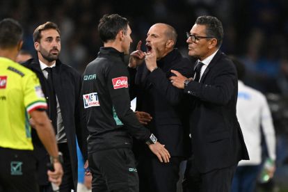 NAPLES, ITALY - OCTOBER 24: Massimiliano Allegri, SSC Napoli head coach, reacts to his expulsion during the Serie A match between SSC Napoli and AS Roma at Stadio Diego Armando Maradona on October 24, 2026 in Naples, Italy. (Photo by Francesco Pecoraro/Getty Images)