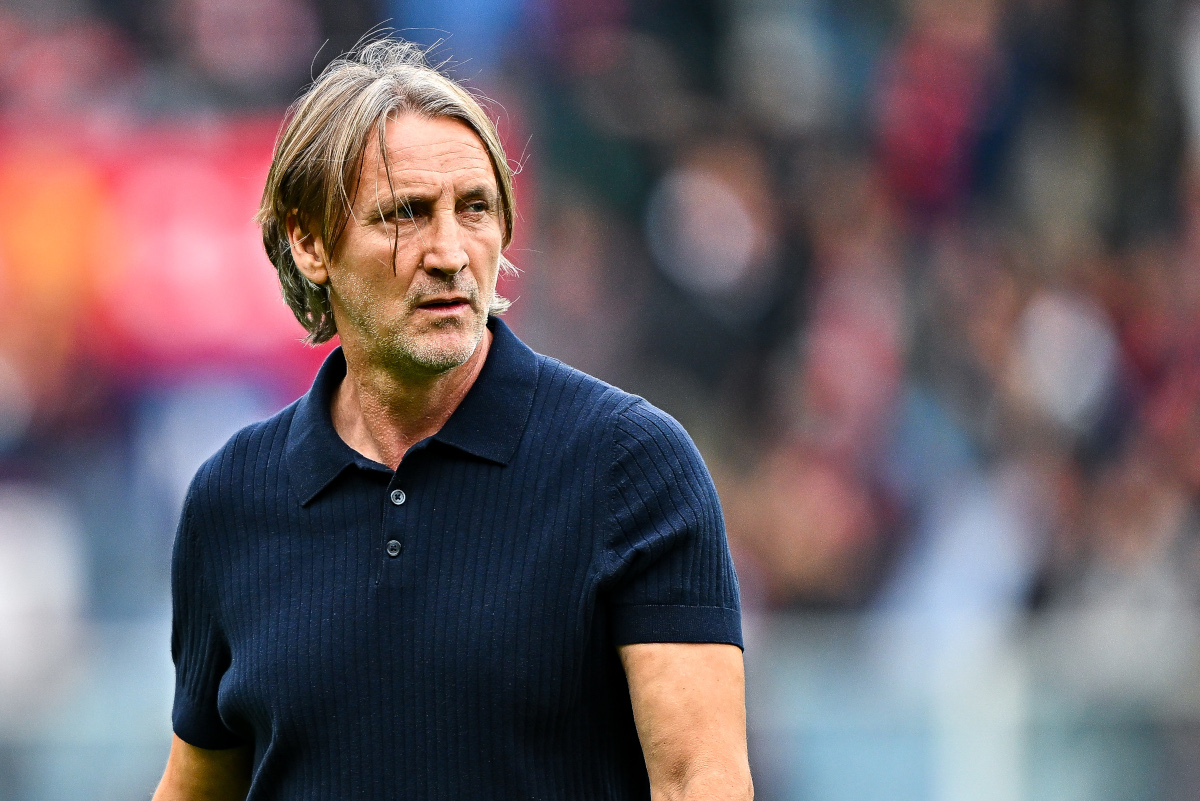 ITALY - OCTOBER 25: Davide Nicola, head coach of Venezia, looks on prior to kick-off in the Serie A match between Genoa CFC and Venezia FC at Stadio Luigi Ferraris on October 25, 2026 in Genoa, Italy. (Photo by Simone Arveda/Getty Images)