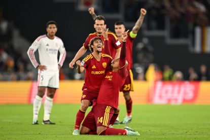 ROME, ITALY - OCTOBER 14: Donyell Malen and Rodrigo Mora of AS Roma celebrates scoring his team’s third goal during the UEFA Champions League 2026/27 League Phase MD2 match between AS Roma and Real Madrid C.F. at Stadio Olimpico on October 14, 2026 in Rome, Italy. (Photo by Tullio M. Puglia/Getty Images)
