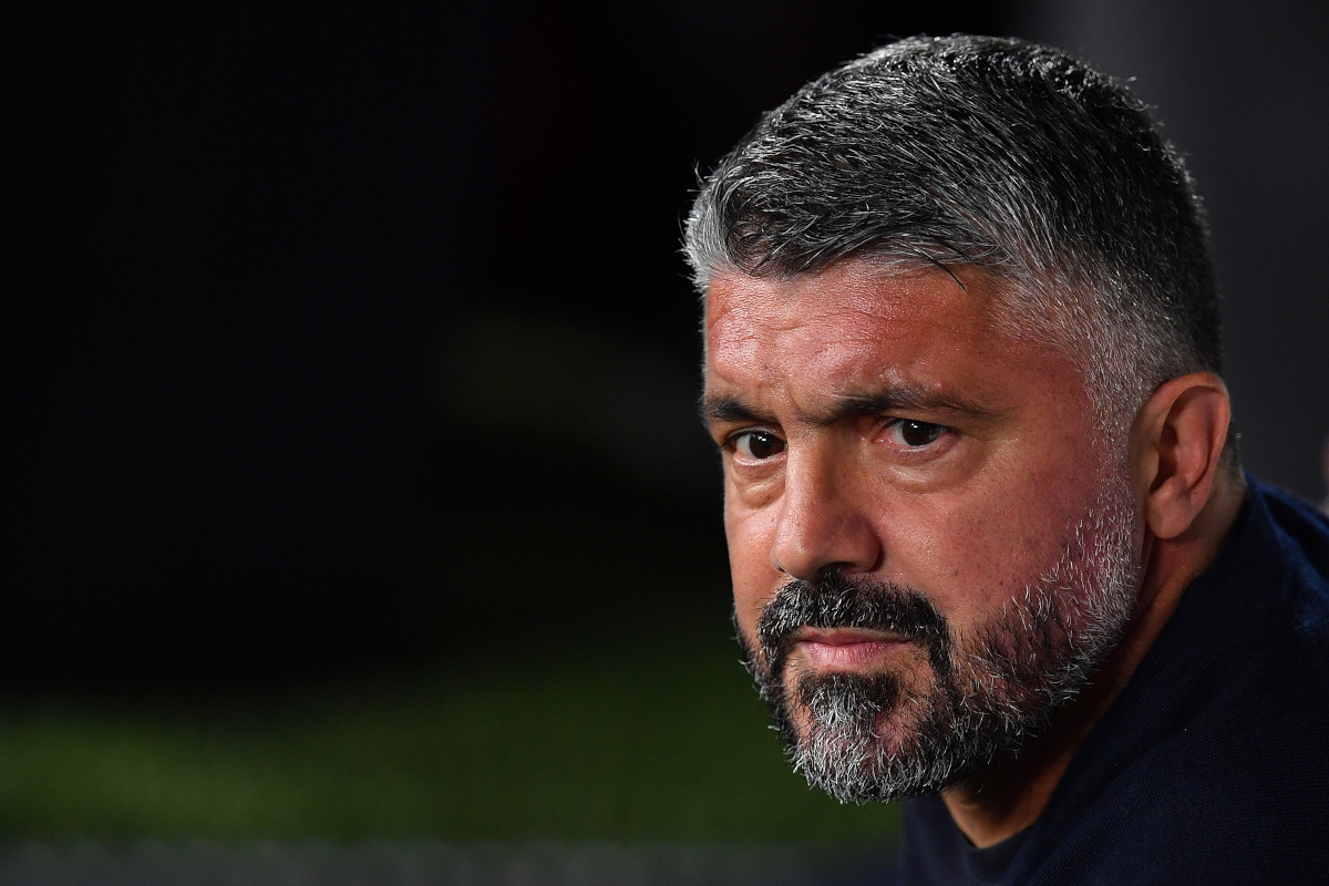 TURIM, ITÁLIA - 18 DE OUTUBRO: Gennaro Gattuso, técnico da SS Lazio, observa durante a partida da Série A entre Juventus e SS Lazio no Allianz Stadium em 18 de outubro de 2026 em Torino, Itália. (Foto de Valerio Pennicino/Getty Images)