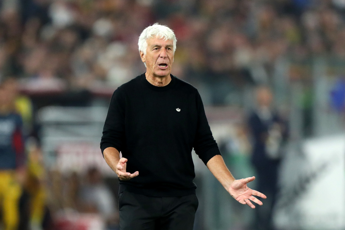 ROMA, ITÁLIA - 17 DE OUTUBRO: Gian Piero Casperini, técnico da AS Roma, reage durante a partida da Série A entre AS Roma e Genoa CFC no Stadio Olimpico em 17 de outubro de 2026 em Roma, Itália. (Foto de Paolo Bruno/Getty Images)