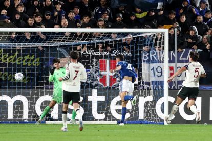 ITALY - OCTOBER 21: Jacobo Ramon of Como 1907 scores his team’s fourth goal during the UEFA Champions League 2026/27 League Phase MD3 match between Como 1907 and Manchester United at Giuseppe Sinigaglia Stadium on October 21, 2026 in Italy. (Photo by Marco Luzzani/Getty Images)