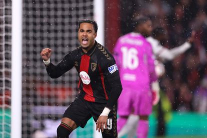 BOURNEMOUTH, ENGLAND - OCTOBER 22: Justin Kluivert of Bournemouth celebrates scoring his team’s first goal during the UEFA Europa League 2026/27 League Phase MD3 match between AFC Bournemouth and AC Milan at Bournemouth Stadium on October 22, 2026 in Bournemouth, England. (Photo by Ryan Pierse/Getty Images)