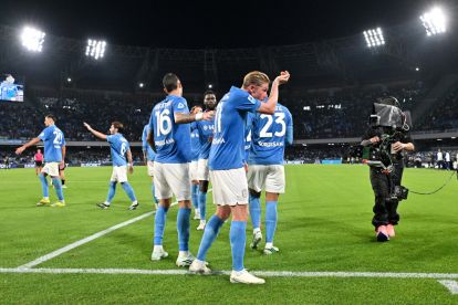 NAPLES, ITALY - OCTOBER 10: Kevin De Bruyne of SSC Napoli celebrates scoring his team’s third goal during the Serie A match between SSC Napoli and Frosinone Calcio at Stadio Diego Armando Maradona on October 10, 2026 in Naples, Italy. (Photo by Francesco Pecoraro/Getty Images)