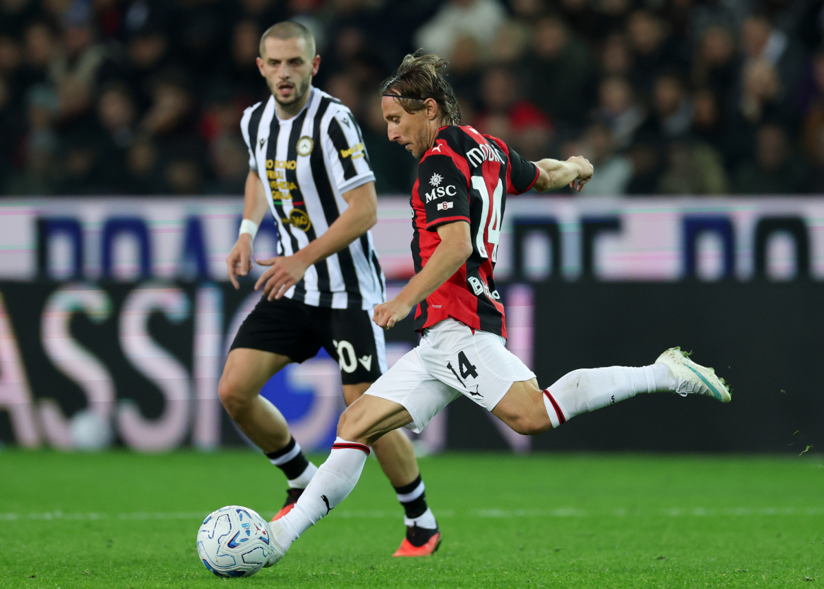 UDINE, ITALY - OCTOBER 25: Luka Modric of Milan in action during the Serie A match between Udinese Calcio and AC Milan at Stadio Friuli on October 25, 2026 in Udine, Italy. (Photo by Timothy Rogers/Getty Images)