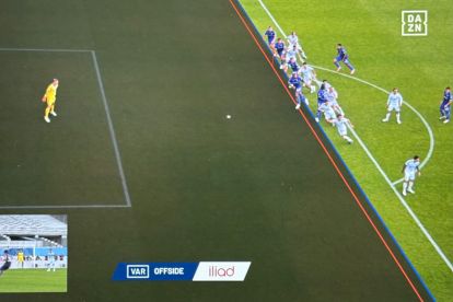 Marin Pongracic goal for Fiorentina disallowed for offside against Como after SAOT malfunction (via Lega Serie A and DAZN Italia)