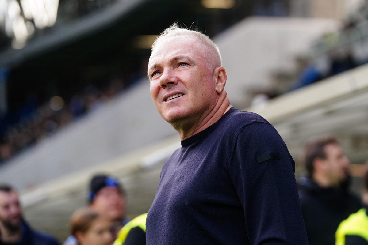BERGAMO, ITALY - OCTOBER 25: Head Coach of Frosinone Calcio Massimiliano Alvini looks during the Serie A match between Atalanta BC and Frosinone Calcio at Stadio Atleti Azzurri d'Italia on October 25, 2026 in Bergamo, Italy. (Photo by Pier Marco Tacca/Getty Images)