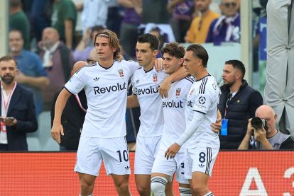 FLORENCE, ITALY - OCTOBER 18: Mattia Liberali of Como 1907 celebrates after scoring a goal during the Serie A match between ACF Fiorentina and Como 1907 at Stadio Artemio Franchi on October 18, 2026 in Florence, Italy. (Photo by Gabriele Maltinti/Getty Images)