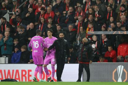 Amorim: ‘There was no game’ as 10-man Milan punished in Bournemouth