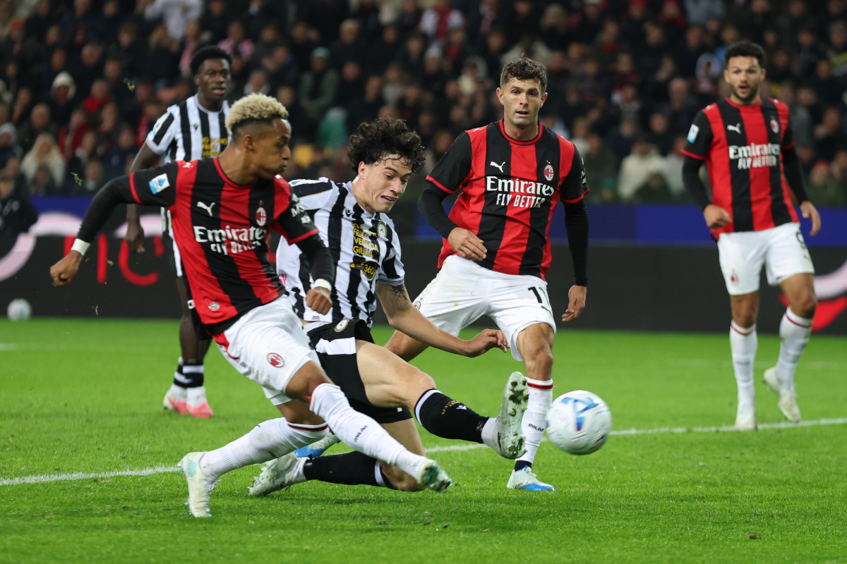 UDINE, ITALY - OCTOBER 25: Omari Hutchinson of Milan scores his team's second goal during the Serie A match between Udinese Calcio and AC Milan at Stadio Friuli on October 25, 2026 in Udine, Italy. (Photo by Timothy Rogers/Getty Images)