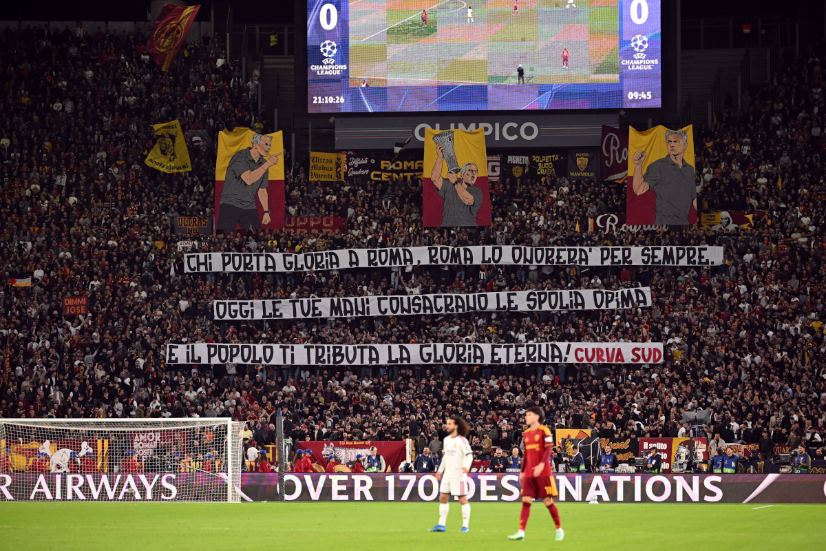 ROMA, ITÁLIA - 14 DE OUTUBRO: Uma visão geral dentro do estádio durante a partida MD2 da Fase MD2 da Liga dos Campeões da UEFA 2026/27 entre AS Roma e Real Madrid CF no Stadio Olimpico em 14 de outubro de 2026 em Roma, Itália. (Foto de Tullio M. Puglia/Getty Images)