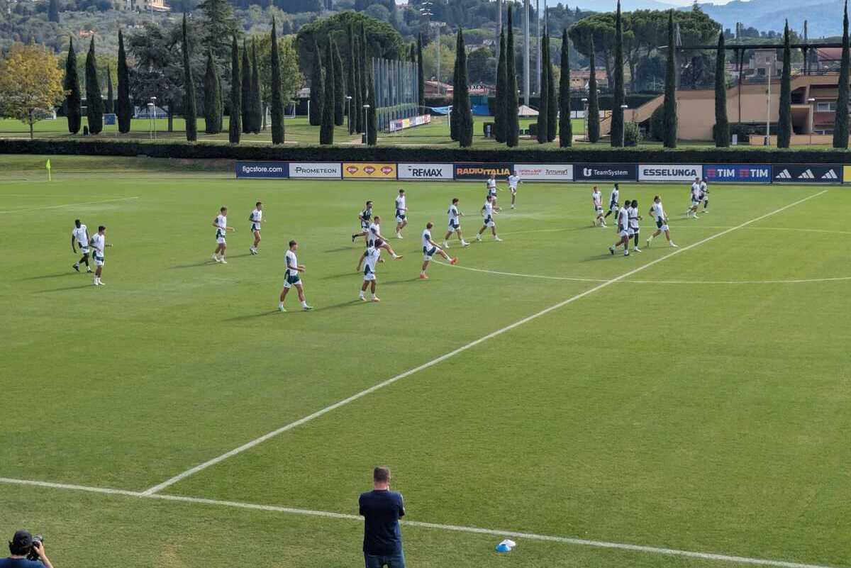 A Itália treina em Coverciano antes da partida da Liga das Nações contra a França, em 1º de outubro de 2026 (Foto: Lorenzo Bettoni)