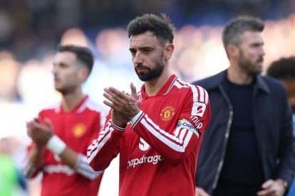 LEEDS, ENGLAND - OCTOBER 18: Bruno Fernandes of Manchester United applauds the fans following the team's draw in the Premier League 2026/27 match between Leeds United and Manchester United at Elland Road on October 18, 2026 in Leeds, England. (Photo by Michael Steele/Getty Images)
